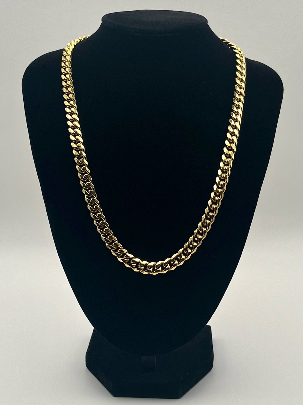 8MM Gold Cuban Link Chain Necklace 20” Stainless Steel